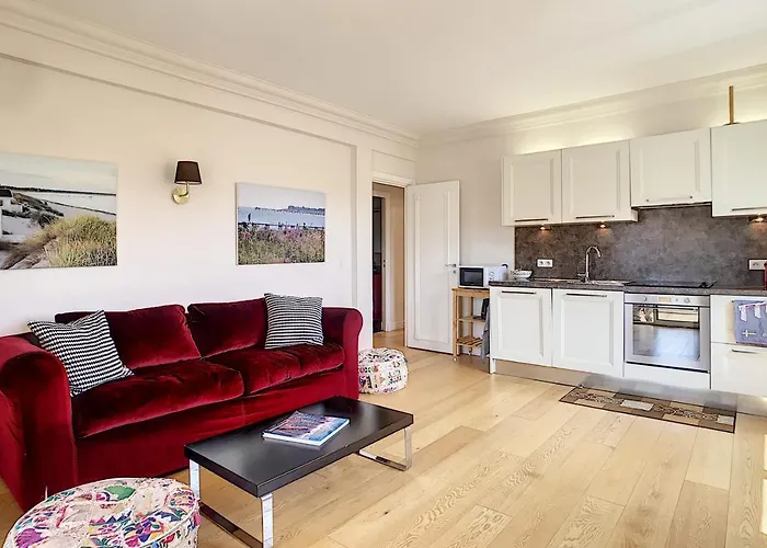 Beau 3 pièces avec loggia climatisée à deux pas de la croisette, Cannes