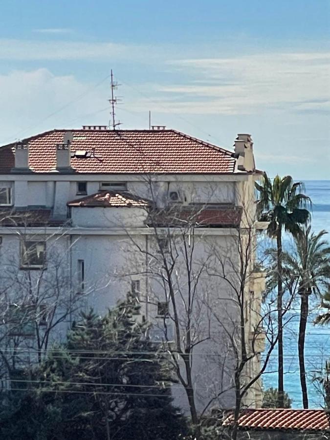 Hébergement de vacances Beau 3 Pièces Avec Loggia Climatisée à Deux Pas De La Croisette,